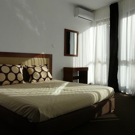 Yuliya Guest House 萨帕雷瓦巴尼亚 外观 照片