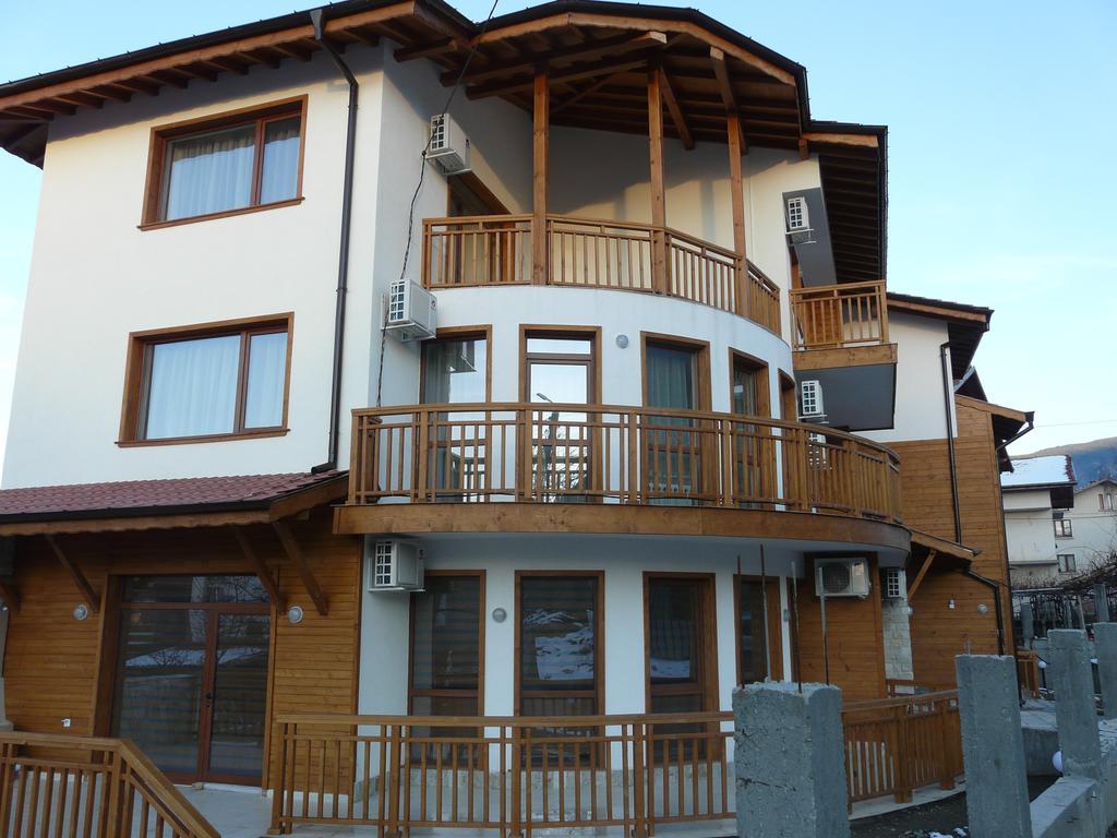 Yuliya Guest House 萨帕雷瓦巴尼亚 外观 照片