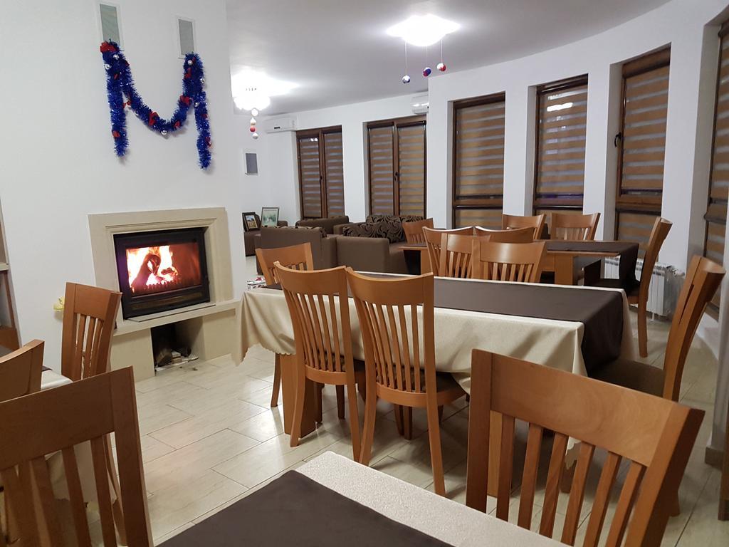 Yuliya Guest House 萨帕雷瓦巴尼亚 外观 照片