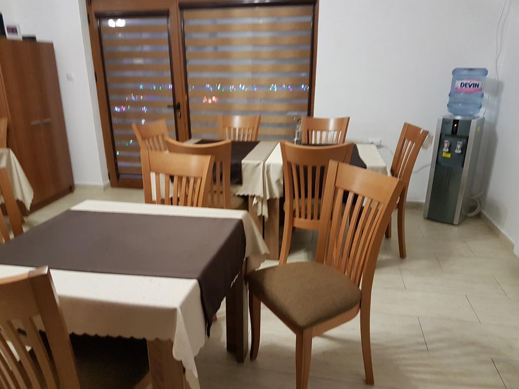 Yuliya Guest House 萨帕雷瓦巴尼亚 外观 照片