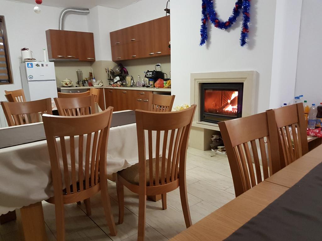 Yuliya Guest House 萨帕雷瓦巴尼亚 外观 照片