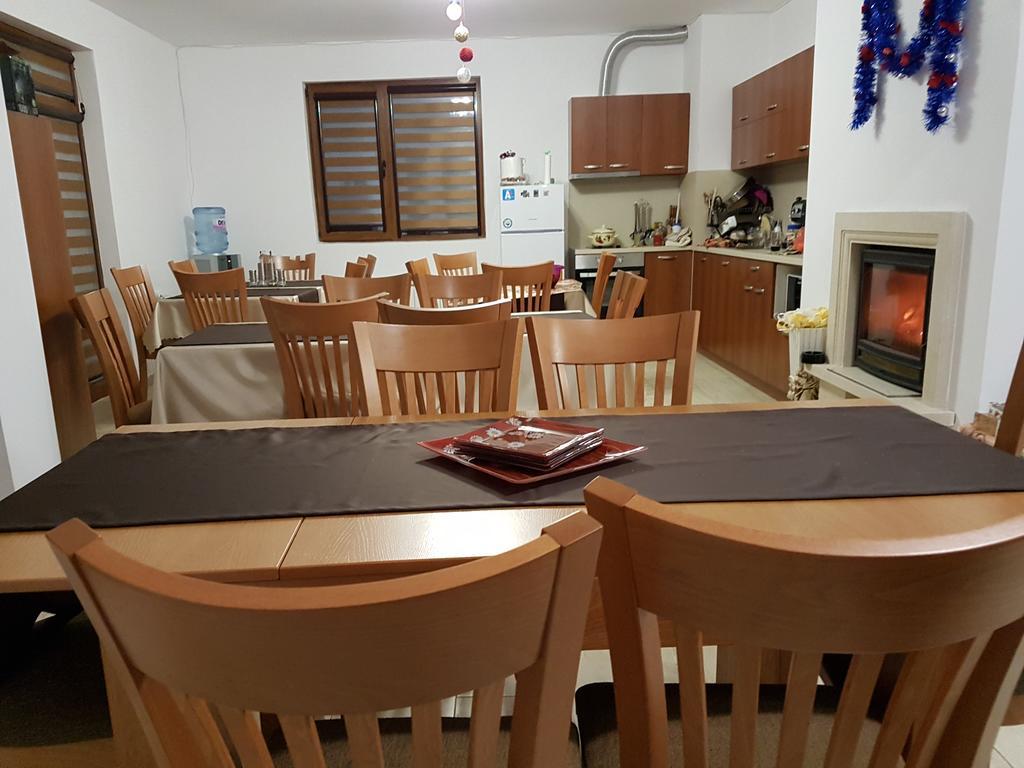 Yuliya Guest House 萨帕雷瓦巴尼亚 外观 照片