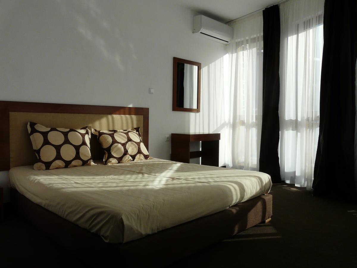 Yuliya Guest House 萨帕雷瓦巴尼亚 外观 照片